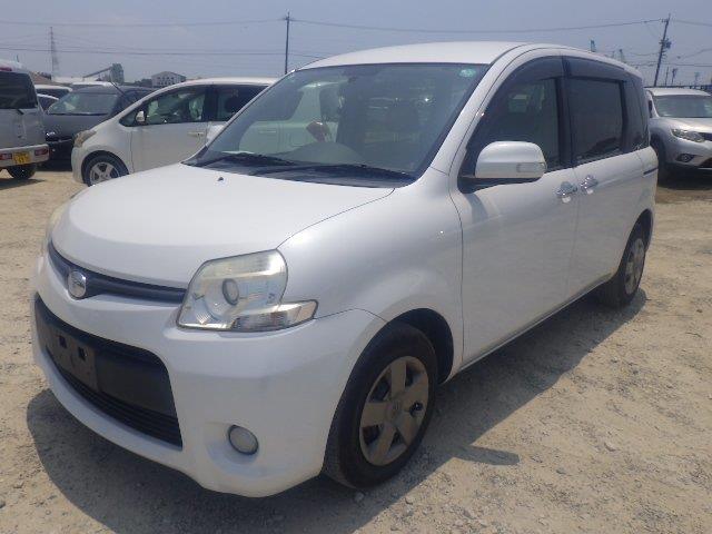 TOYOTA SIENTA 2012/11