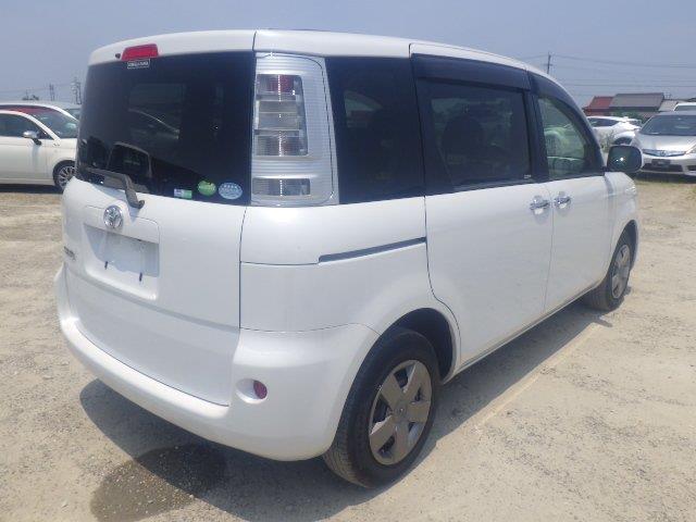 TOYOTA SIENTA 2012/11