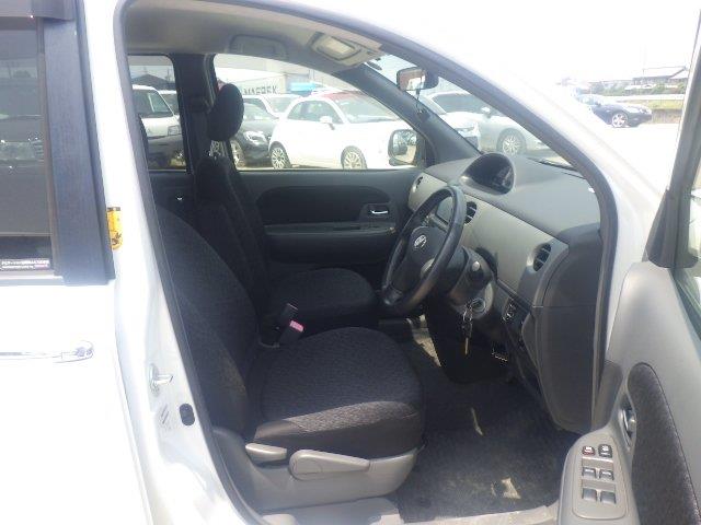 TOYOTA SIENTA 2012/11