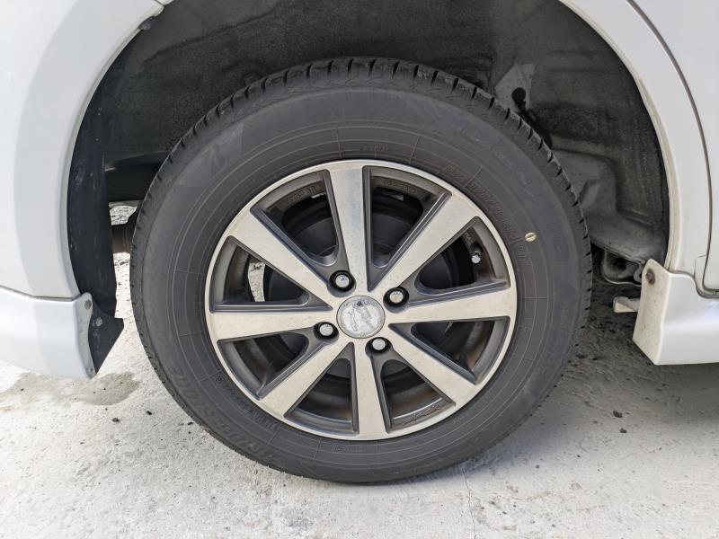 TOYOTA SIENTA 2013/3