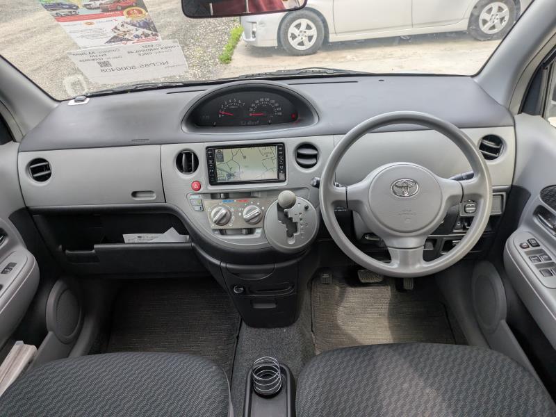 TOYOTA SIENTA 2008/1