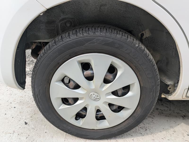 TOYOTA SIENTA 2008/1