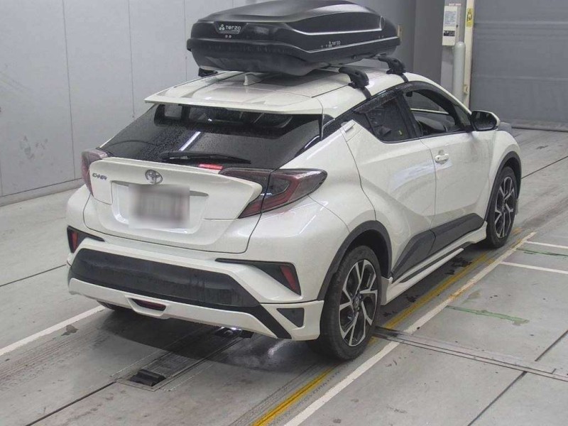 TOYOTA C-HR 2017/9