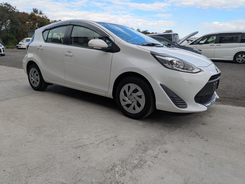 TOYOTA AQUA 2021/5