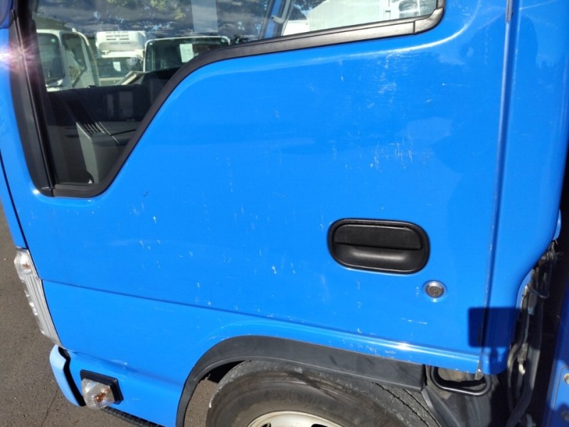 ISUZU ELF 2015/11