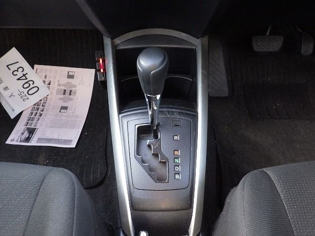 TOYOTA COROLLA FIELDER 2020/10