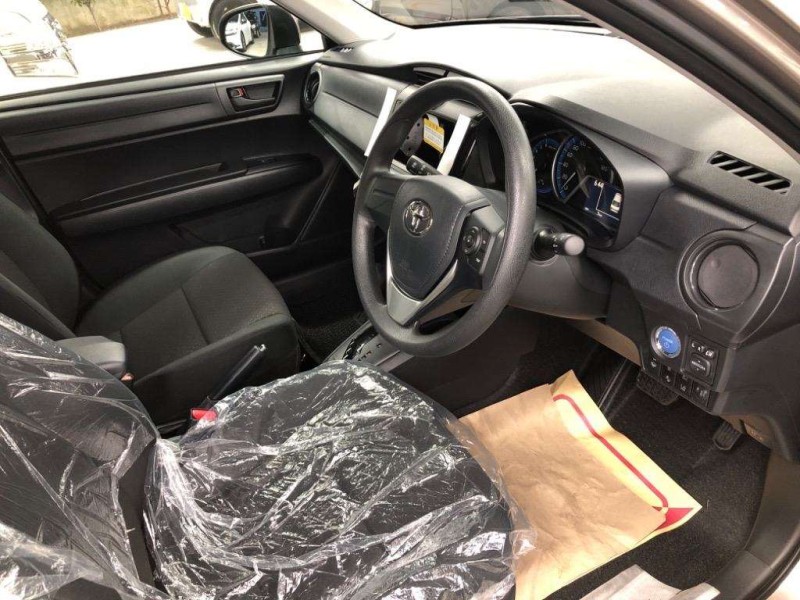 TOYOTA COROLLA AXIO 2025/11