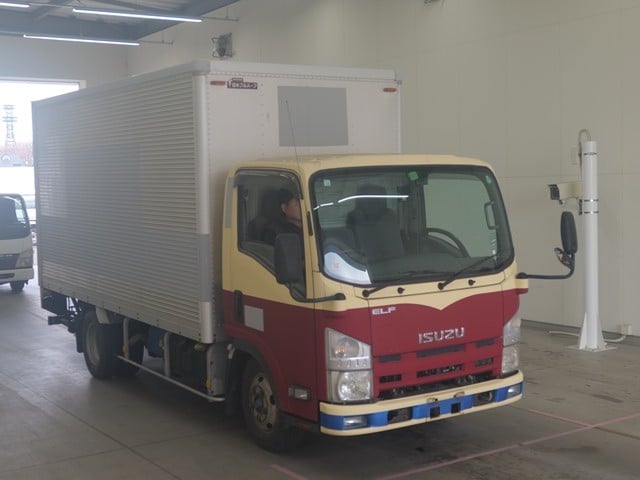 ISUZU ELF 2009/11