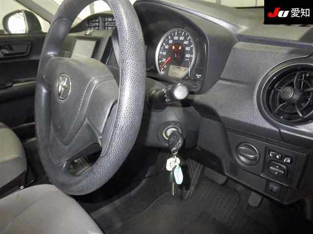 TOYOTA COROLLA AXIO 2015/11