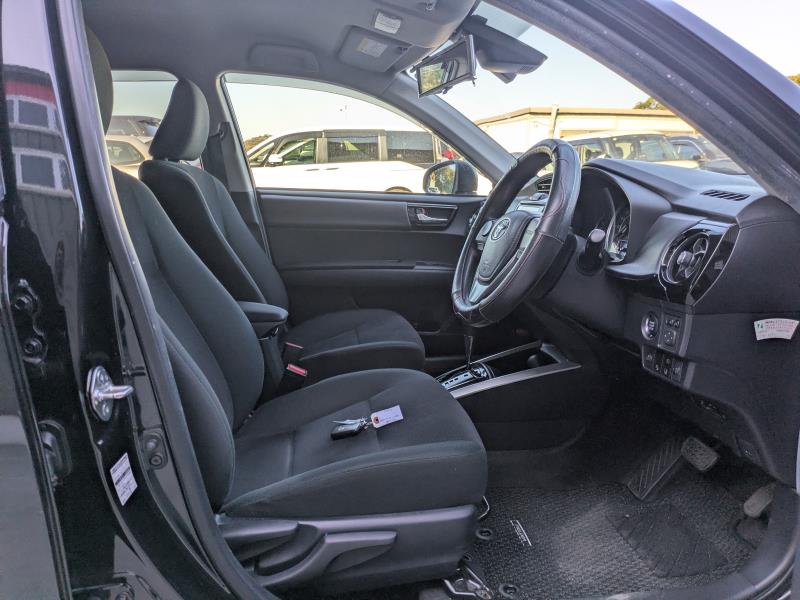 TOYOTA COROLLA FIELDER 2018/9