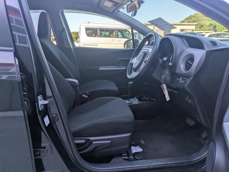 TOYOTA VITZ 2014/7