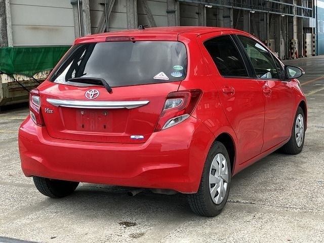 TOYOTA VITZ 2015/1