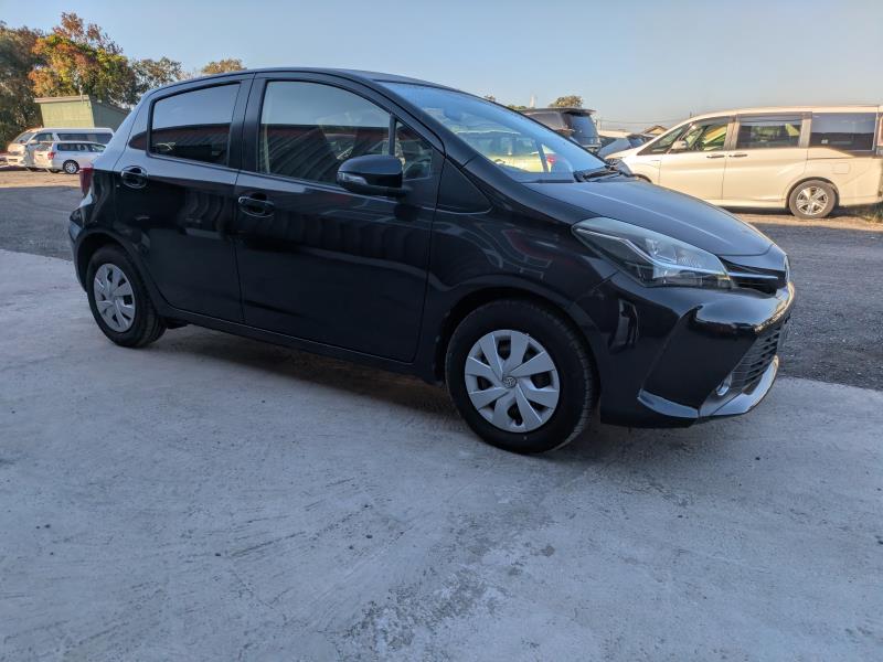 TOYOTA VITZ 2017/1