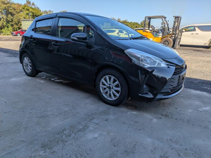 TOYOTA VITZ 2017/7