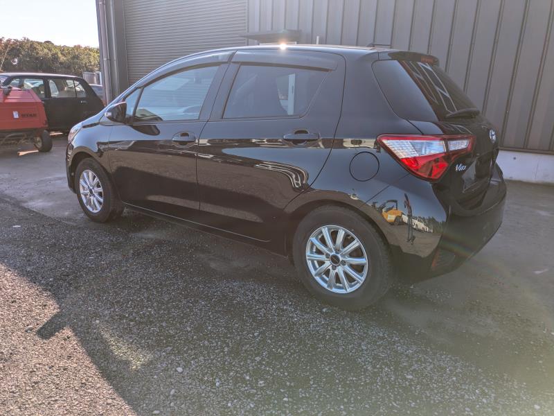 TOYOTA VITZ 2017/7