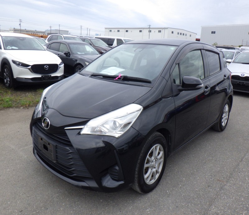 TOYOTA VITZ 2017/6