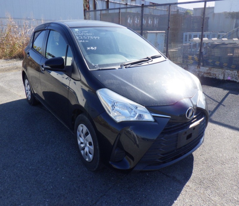 TOYOTA VITZ 2017/2