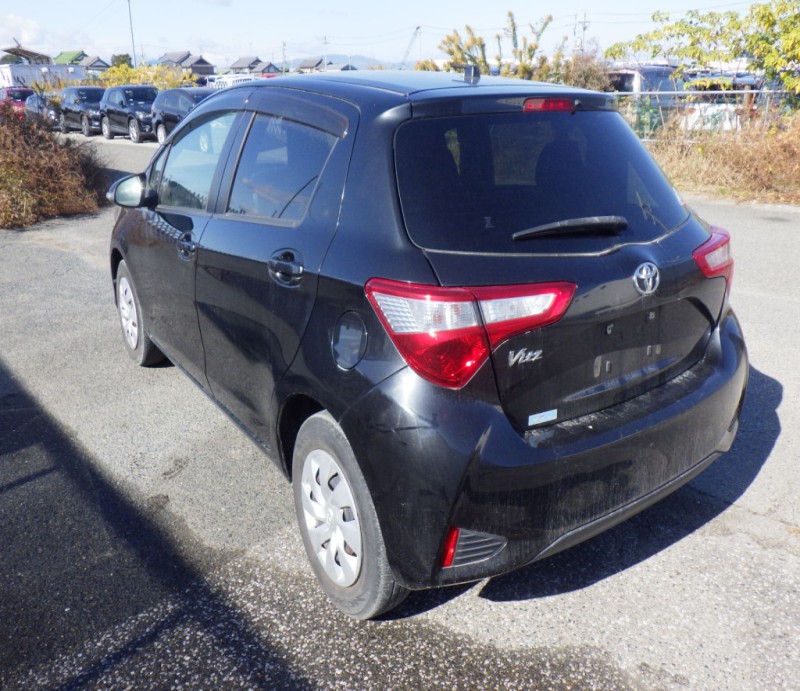 TOYOTA VITZ 2017/2