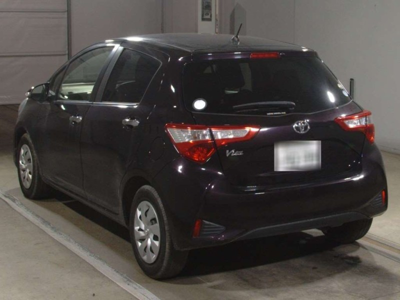 TOYOTA VITZ 2018/3