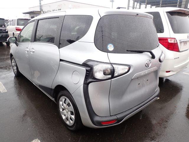 TOYOTA SIENTA 2018/3