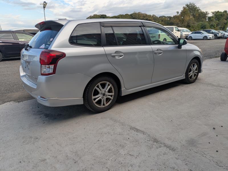 TOYOTA COROLLA FIELDER 2012/9