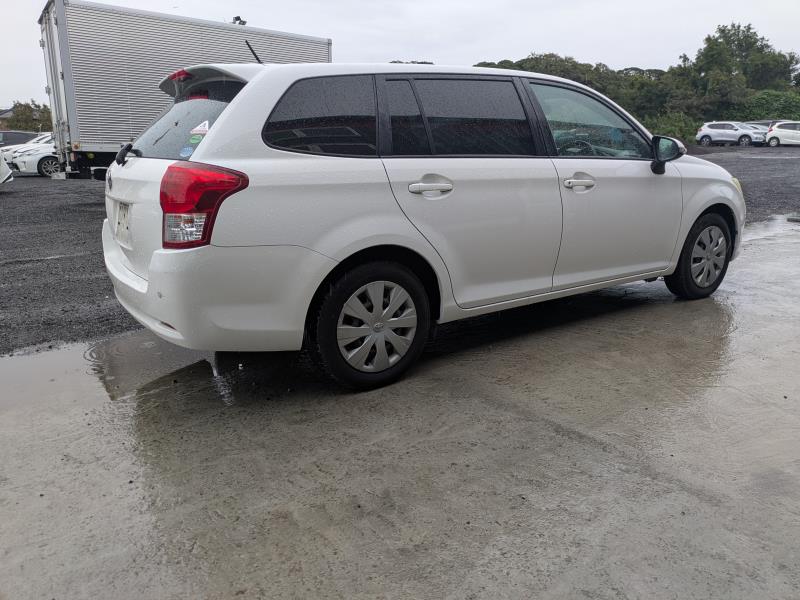 TOYOTA COROLLA FIELDER 2012/6