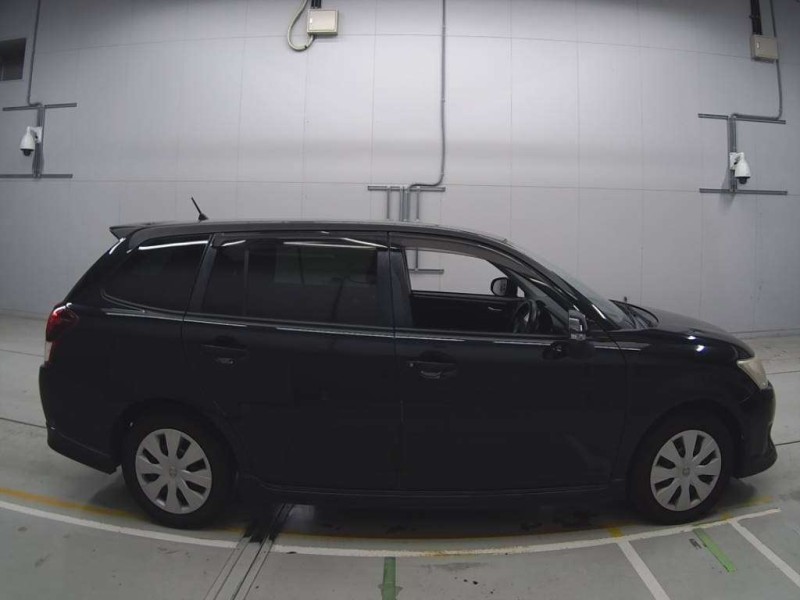 TOYOTA COROLLA FIELDER 2013/8