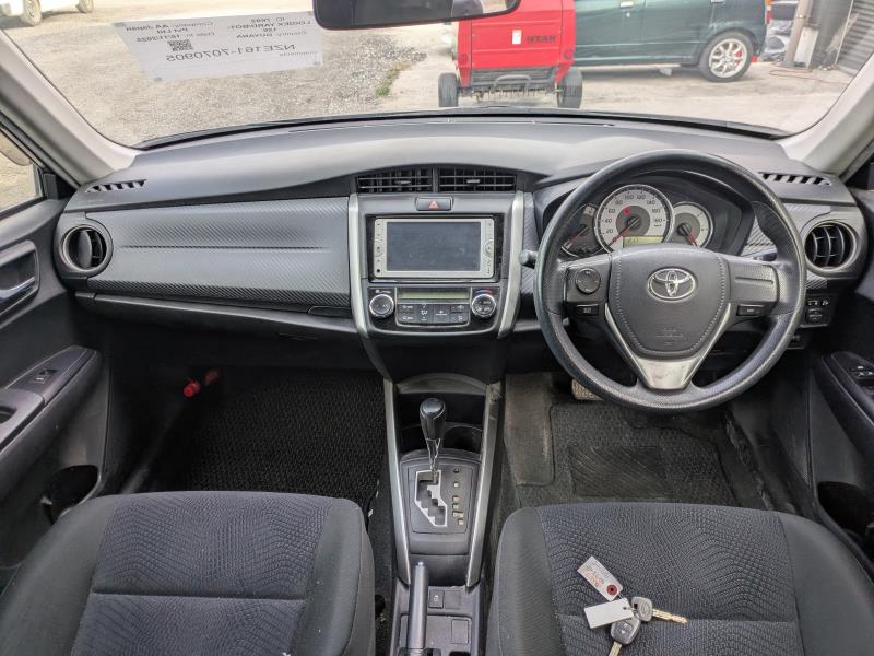 TOYOTA COROLLA FIELDER 2013/9