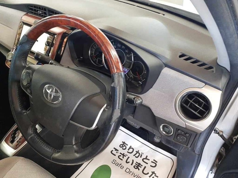 TOYOTA COROLLA AXIO 2015/2