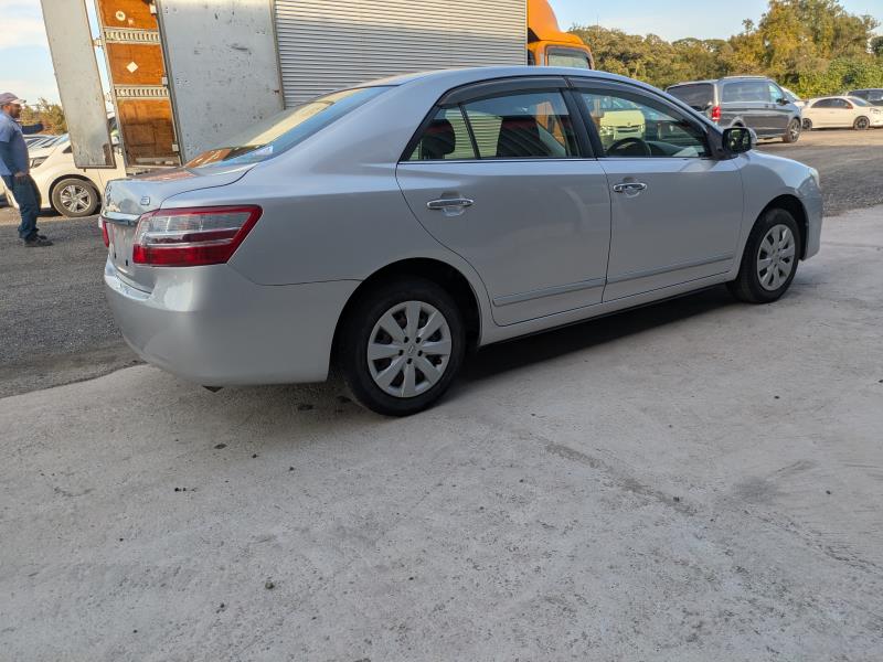 TOYOTA PREMIO 2012/10