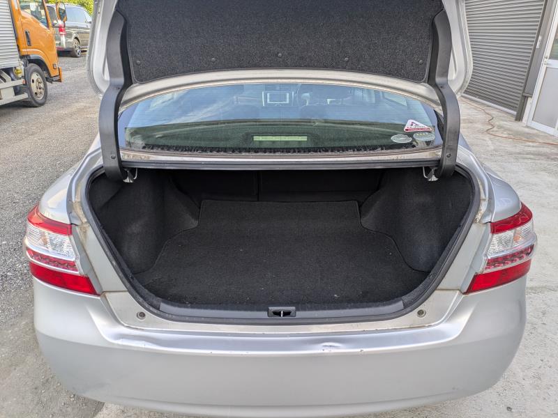 TOYOTA PREMIO 2012/10