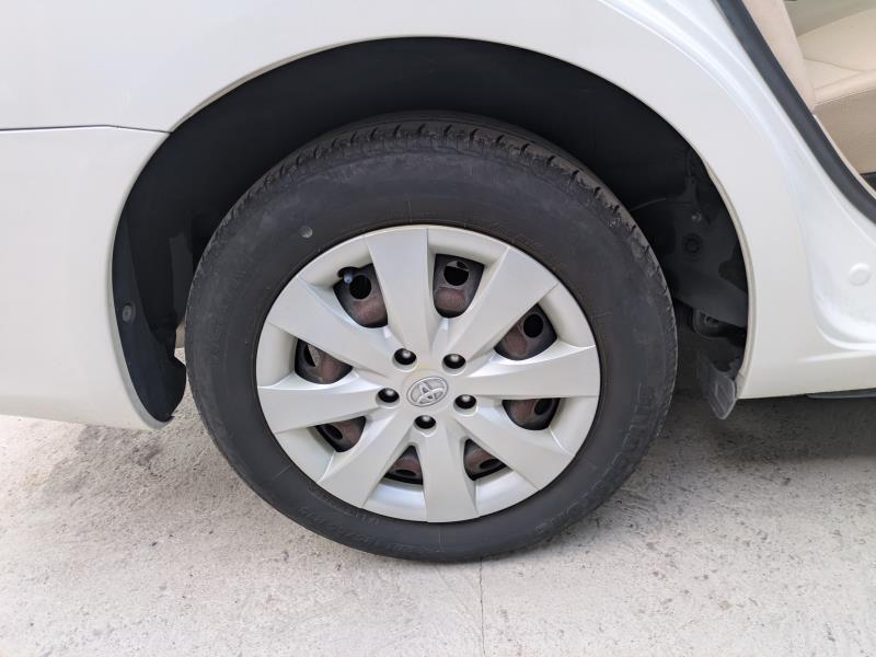 TOYOTA PREMIO 2015/12