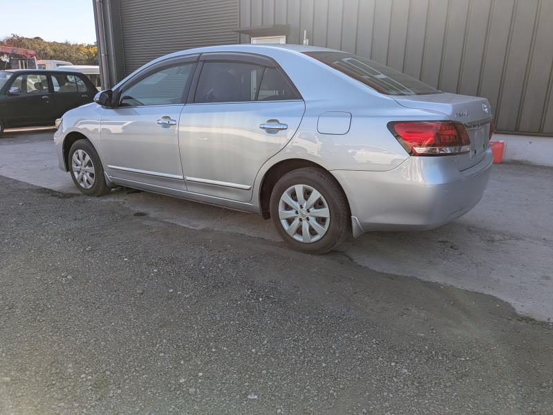 TOYOTA PREMIO 2016/10