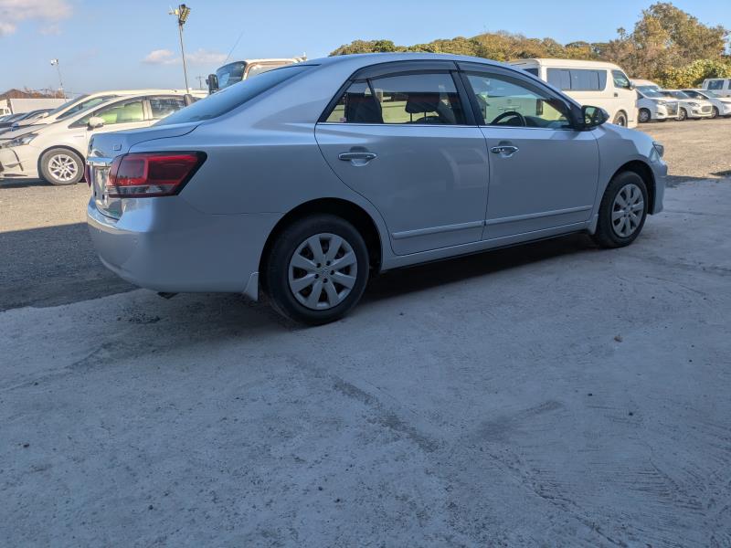 TOYOTA PREMIO 2016/10
