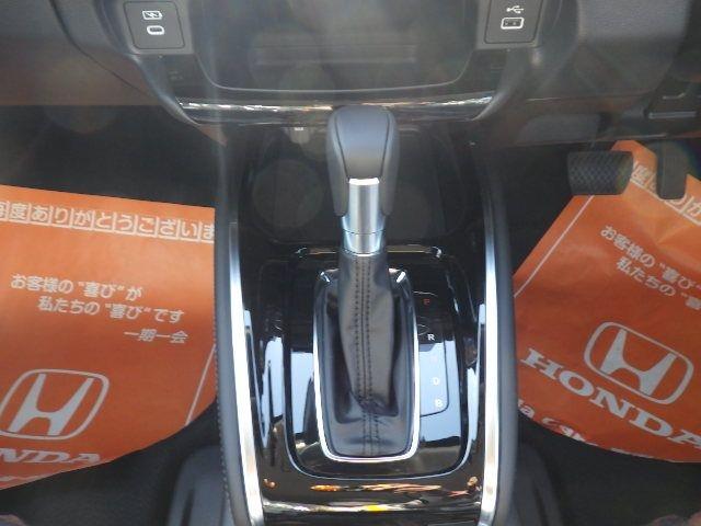 HONDA VEZEL 2025/10