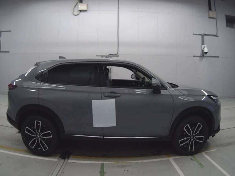 HONDA VEZEL 2025/11