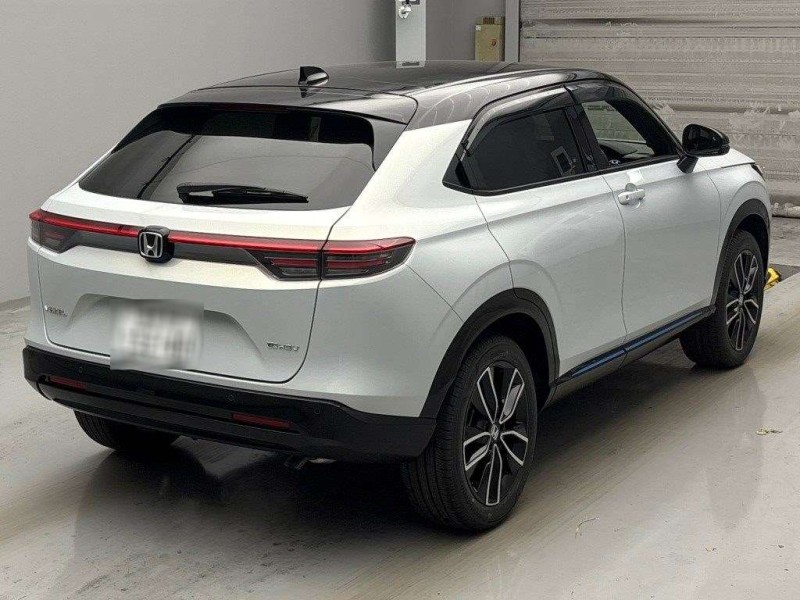 HONDA VEZEL 2025/11