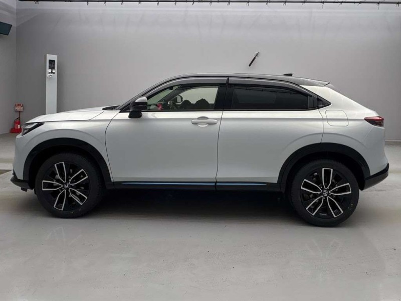 HONDA VEZEL 2025/11