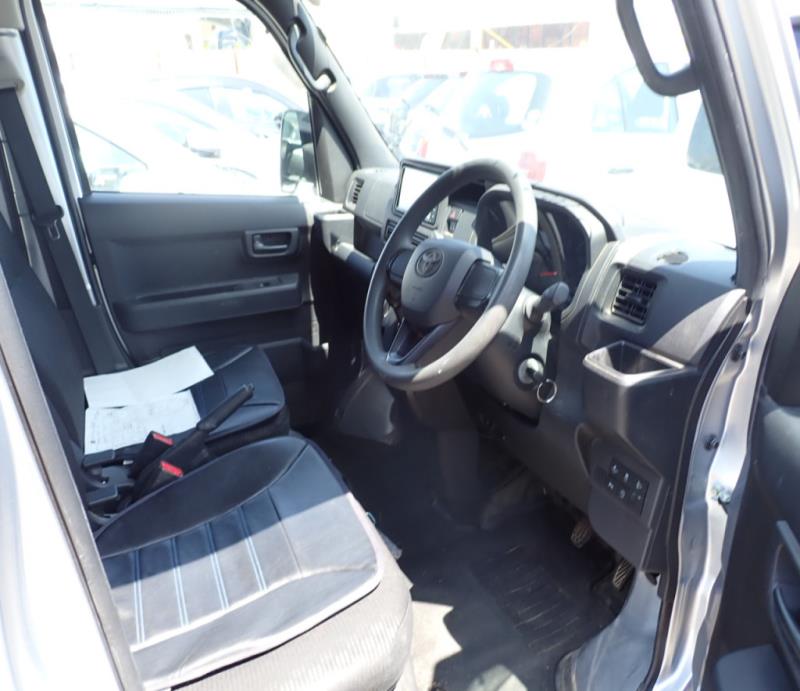 TOYOTA PIXIS VAN 2023/1