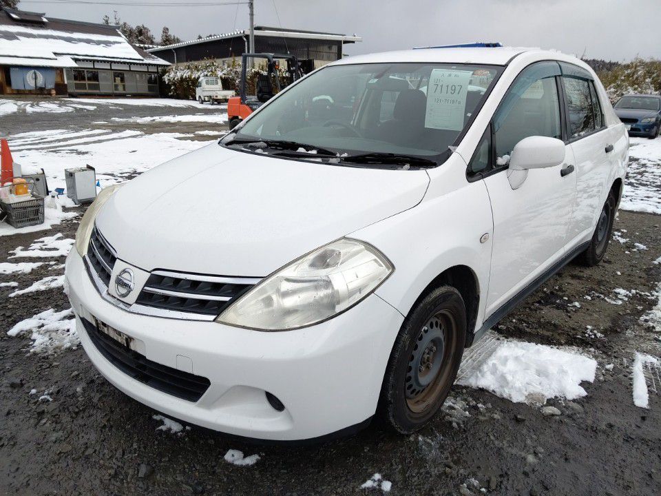 NISSAN TIIDA LATIO 2012/2