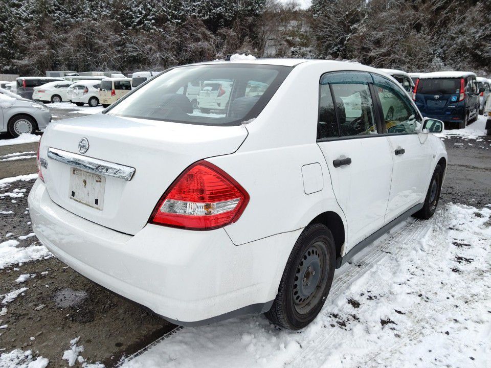 NISSAN TIIDA LATIO 2012/2