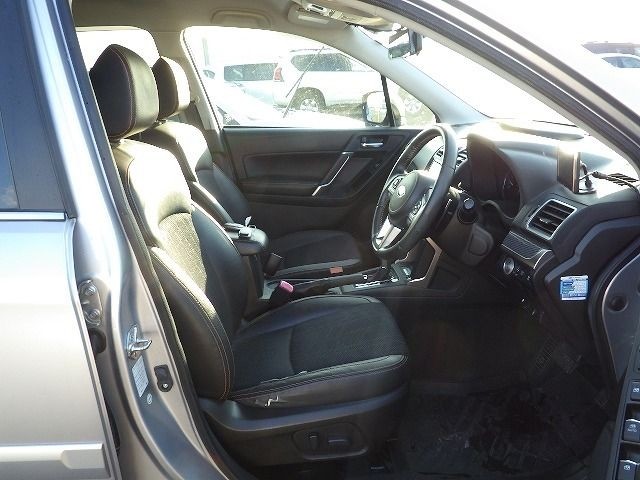 SUBARU FORESTER 2015/12