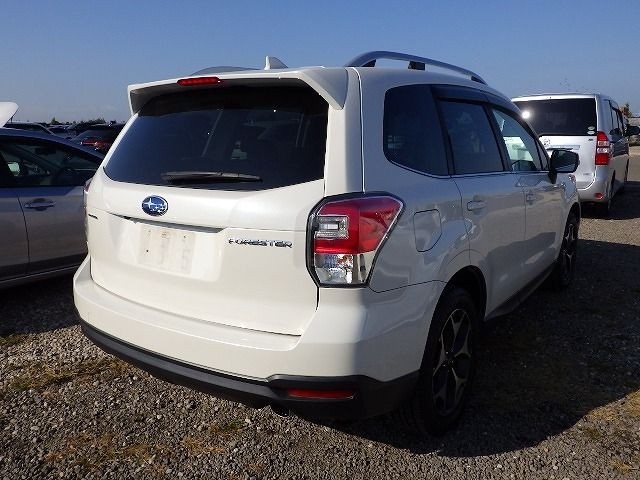 SUBARU FORESTER 2017/5