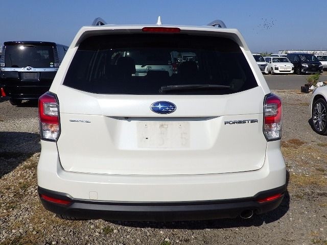 SUBARU FORESTER 2017/5