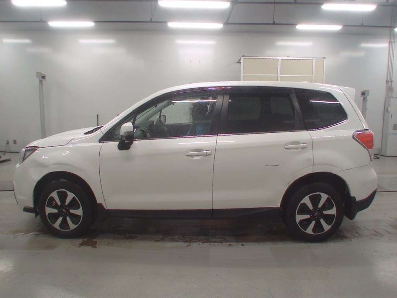 SUBARU FORESTER 2017/8
