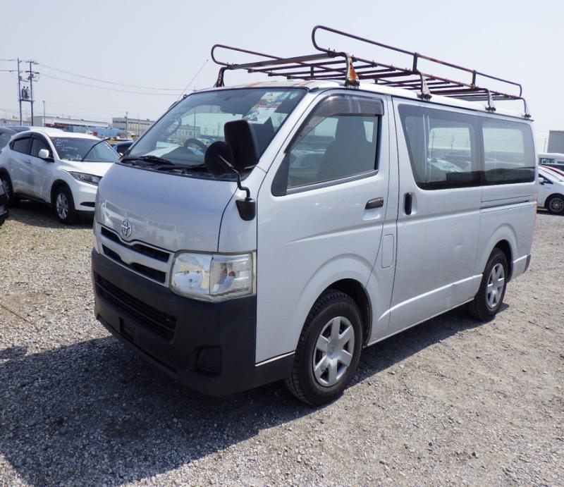 TOYOTA REGIUSACE 2010/12