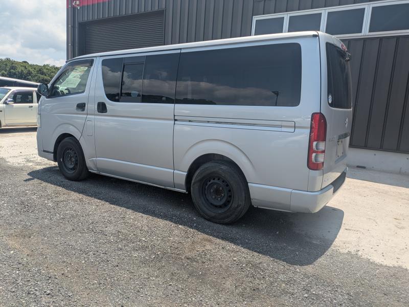 TOYOTA HIACE-V 2011/1
