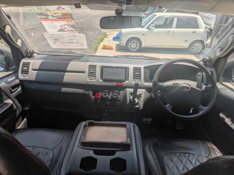 TOYOTA HIACE-V 2011/1