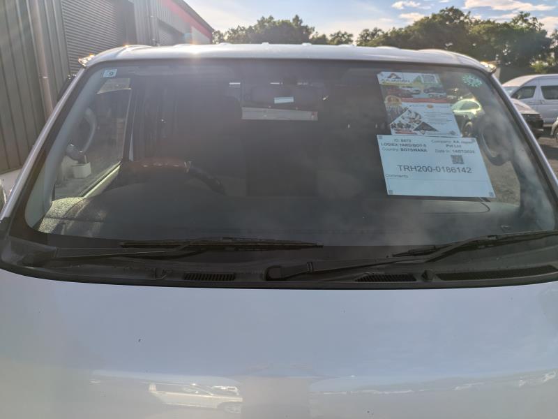 TOYOTA REGIUSACE 2013/8