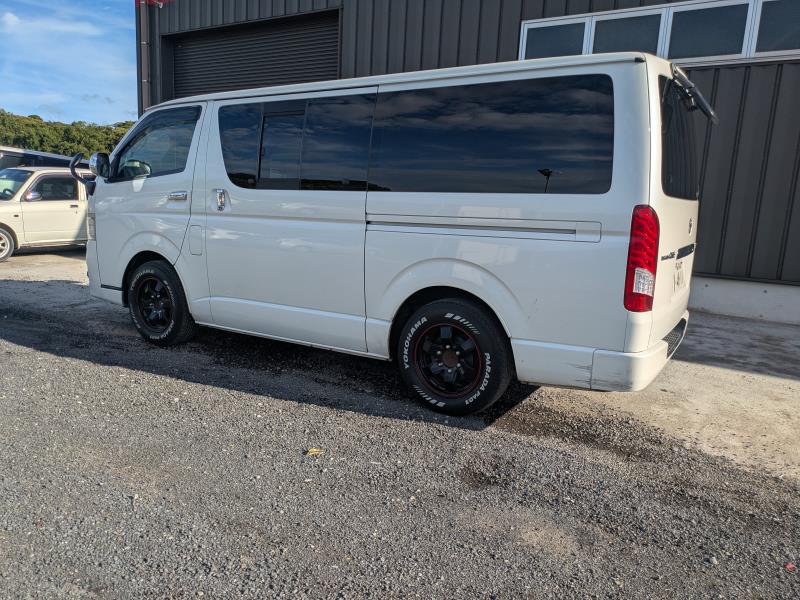 TOYOTA REGIUSACE 2013/8